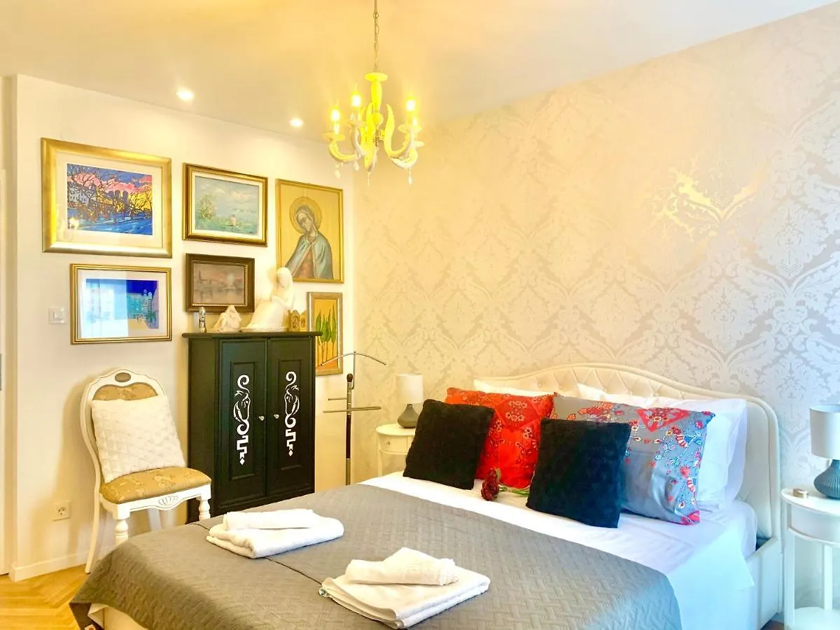 Art Gallery Luxury Apartment Split Croatia