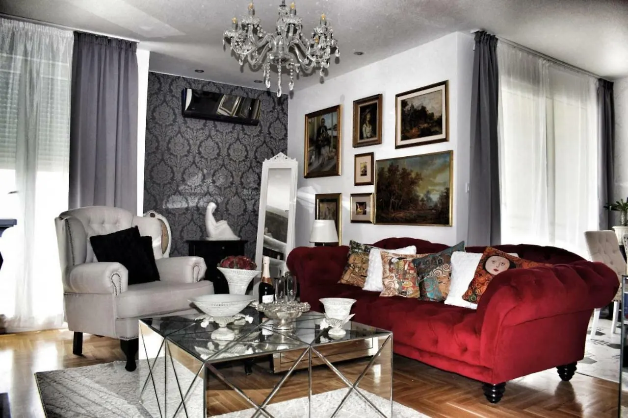 Art Gallery Luxury Apartment Split