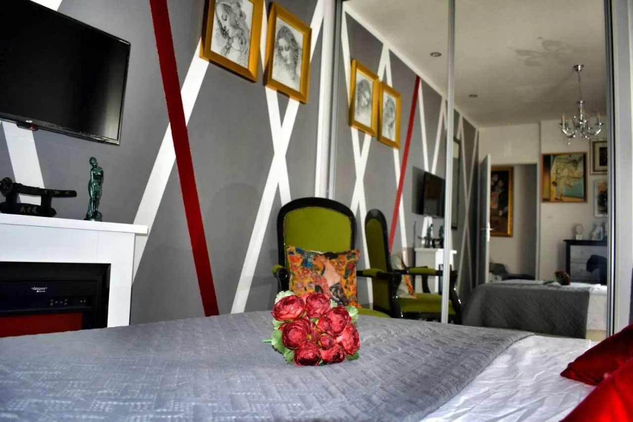 Art Gallery Luxury Apartment Split