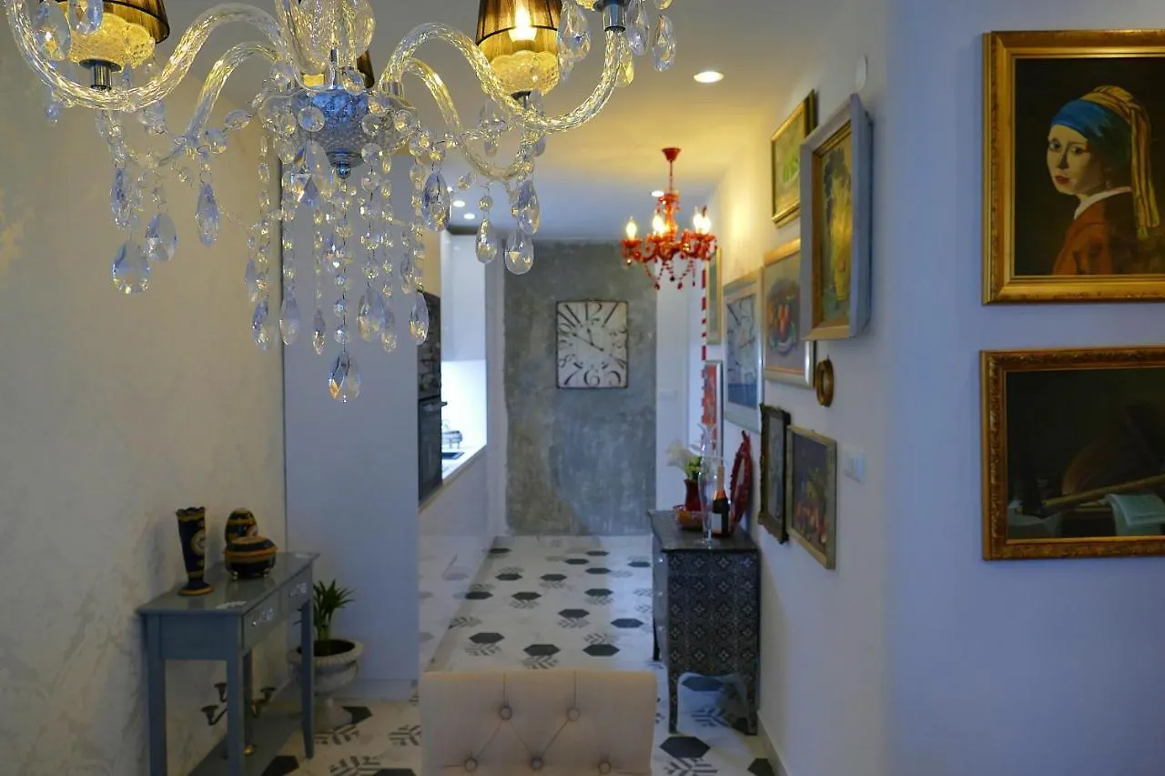 Art Gallery Luxury Apartment Split